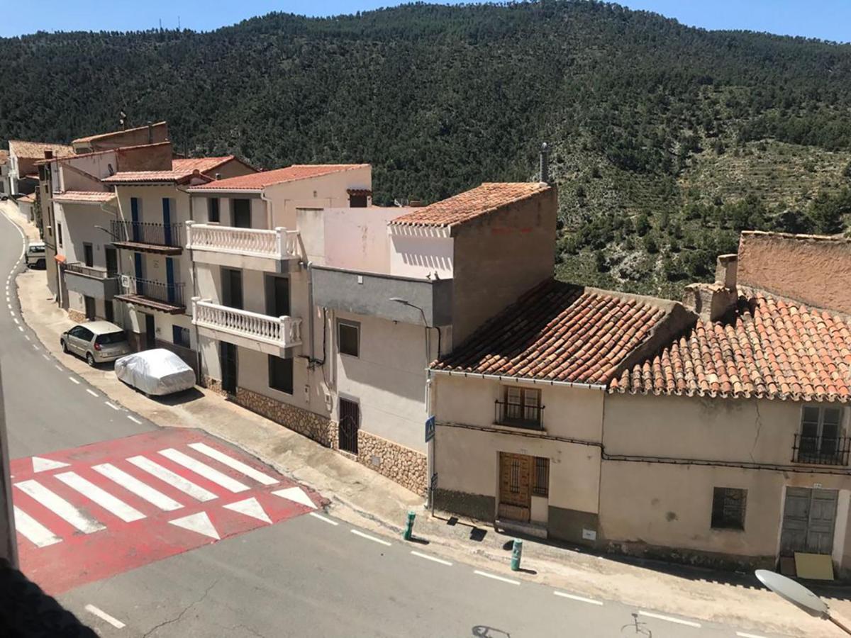 Alojamientos Rurales Entre Rocas Ayna Exteriör bild
