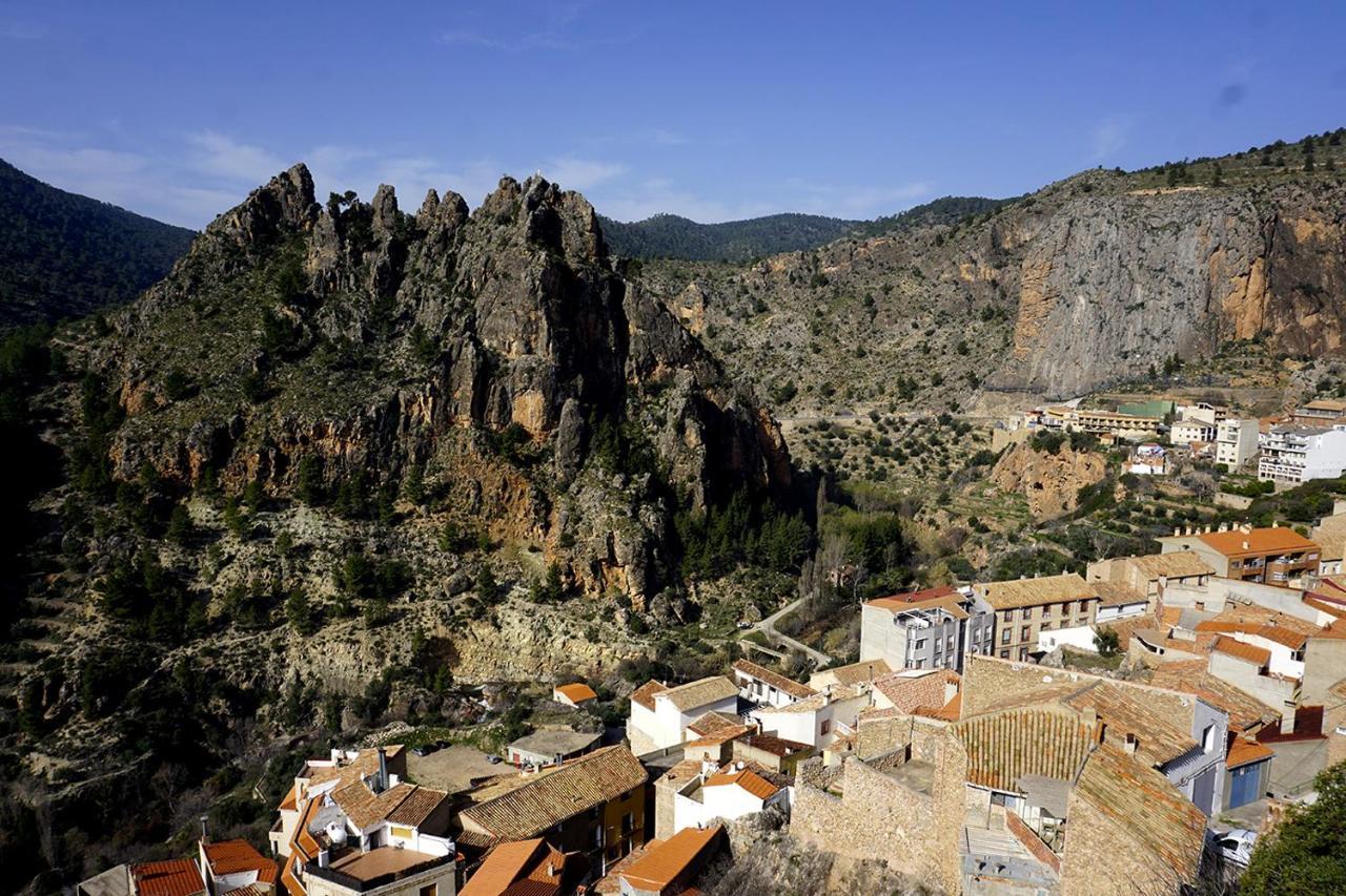 Alojamientos Rurales Entre Rocas Ayna Exteriör bild