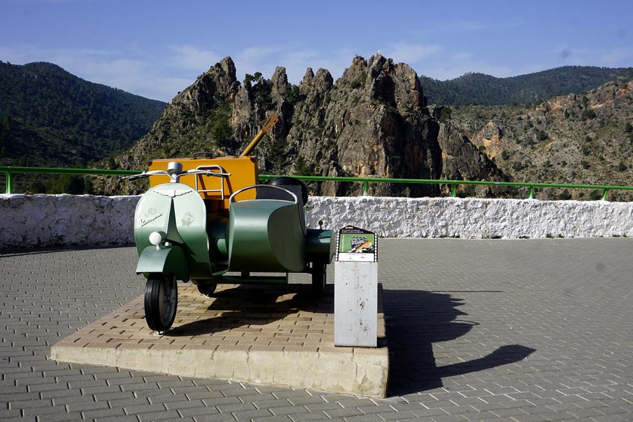 Alojamientos Rurales Entre Rocas Ayna Exteriör bild